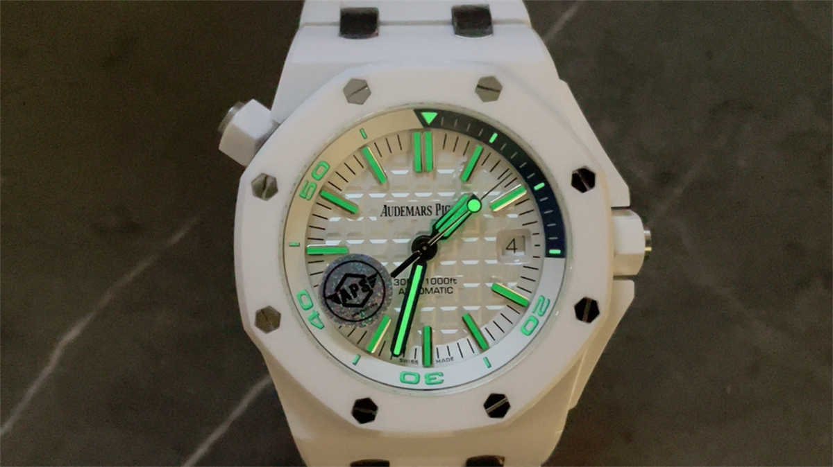 Audemars Piguet 15707 Ceramic Replica – APS White Ceramic Royal Oak Offshore 42mm