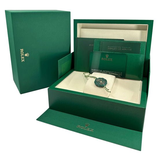 Rolex Replica Watch Oyster Perpetual 34, 18k Everose Gold and Diamonds, 34mm, White Mother-of-Pearl dial, Oyster, 124245rbr-0002